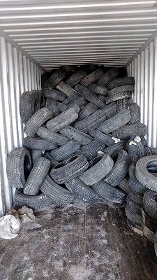 Loading image when exporting used tires(to South Asia)